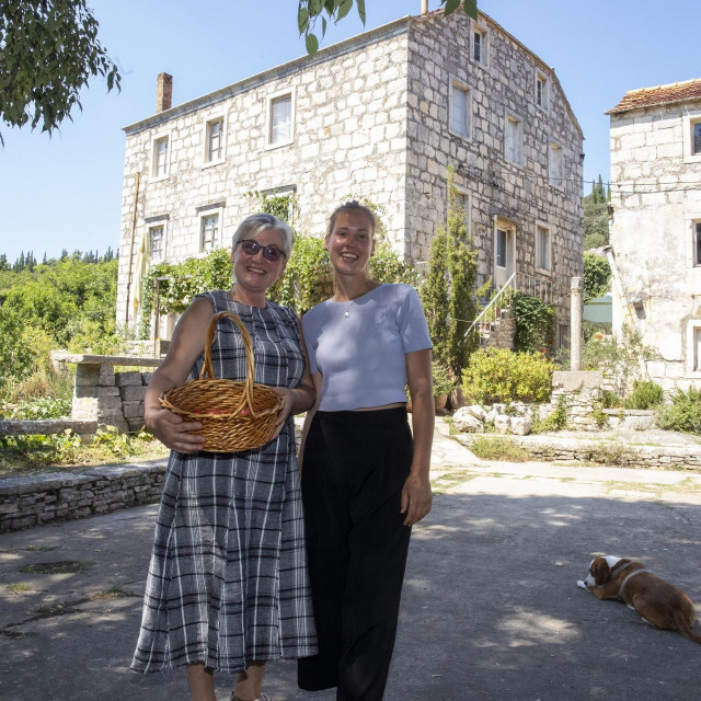 Diana i Jelena Marović u novom životu na otoku