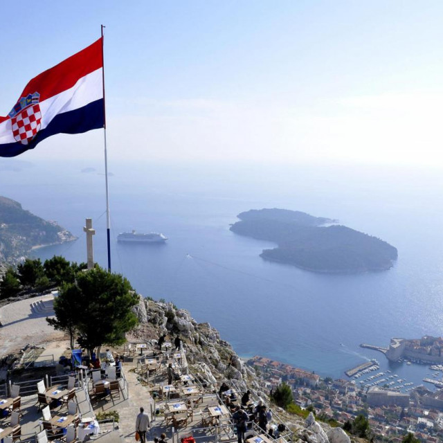 Iz Grada Dubrovnika su priopćili kako su ustupili jedan gradski stan na korištenje Ehlimani Božinovoj