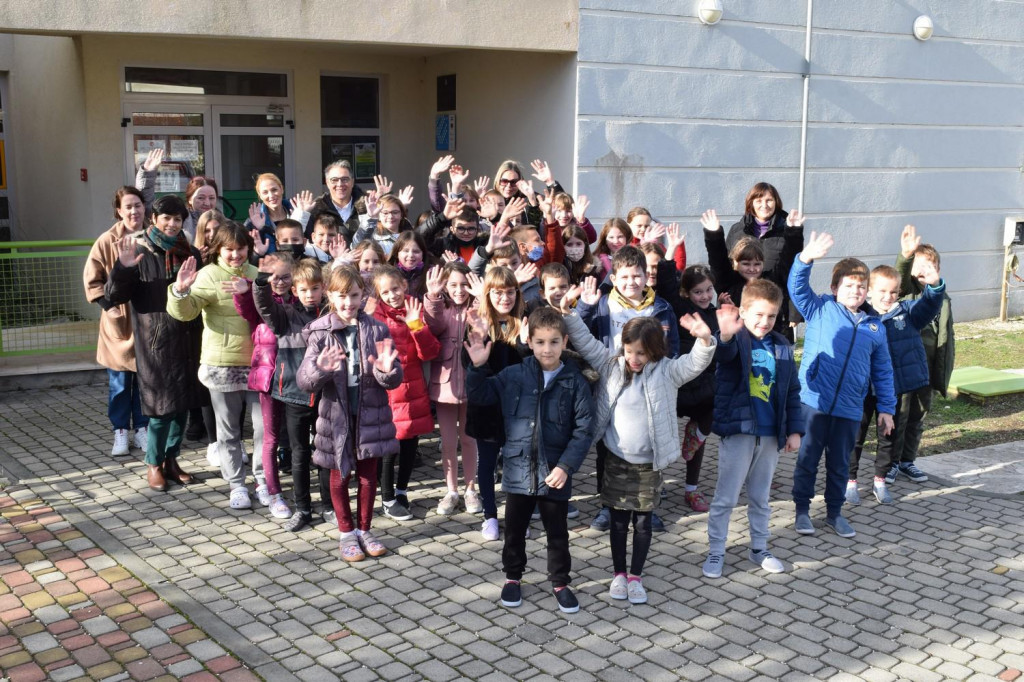 JU NP &amp;#39;Krka&amp;#39; donirala četiri klima uređaja školi u Lozovcu