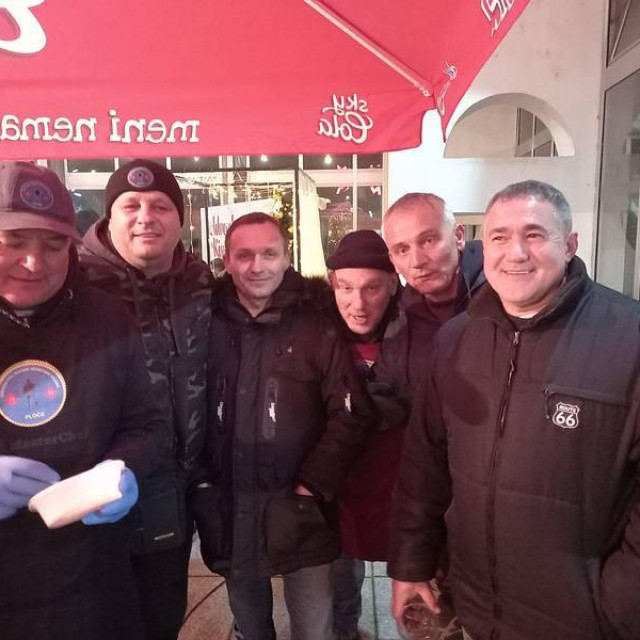 Prvi ročnici podijelili 100 kilograma ribe u Kiseljaku i organizirali humanitarnu akciju