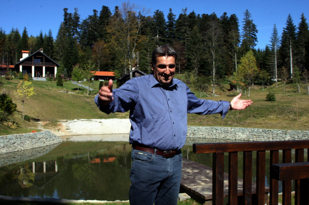 Nadan Vidošević na svom imanju u Ravnoj Gori&lt;br /&gt;
 