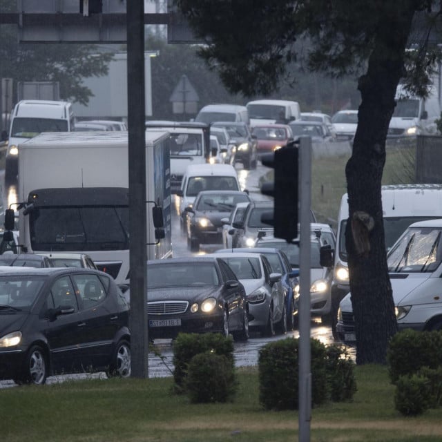 Jutarnja prometna gužva na Širini u Solinu