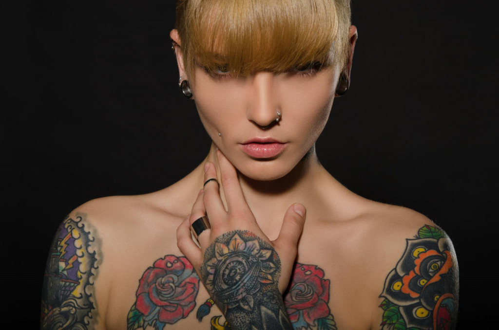 Mnogi tattoo umjetnici žale se da će nova pravila umanjiti poslovanje