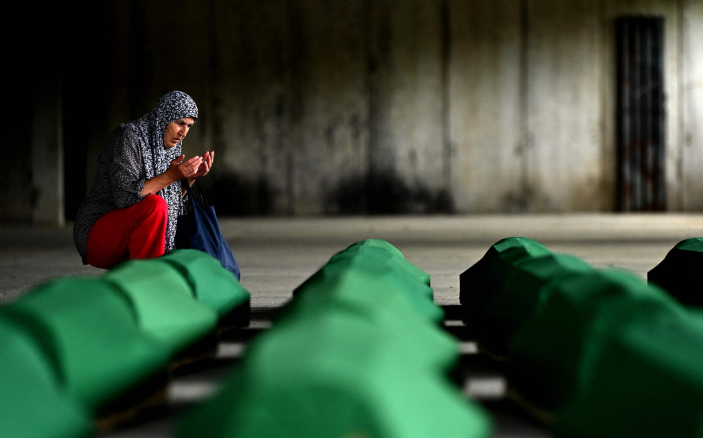 Užas Srebrenice: ostaci ekshumiranih žrtava spremni za dostojanstveni pogreb