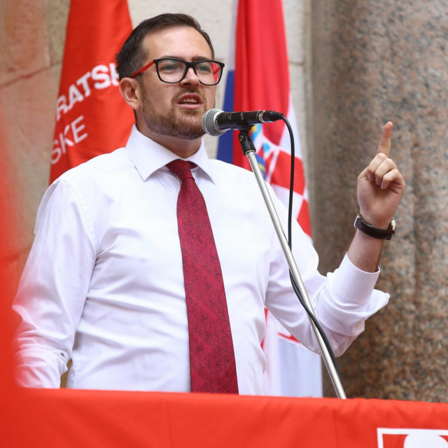 Ostavite se SDP-a i uhvatite projekata Grada -Damir Barbir poručuje gradonačelniku Ivici Puljku&lt;br /&gt;
 