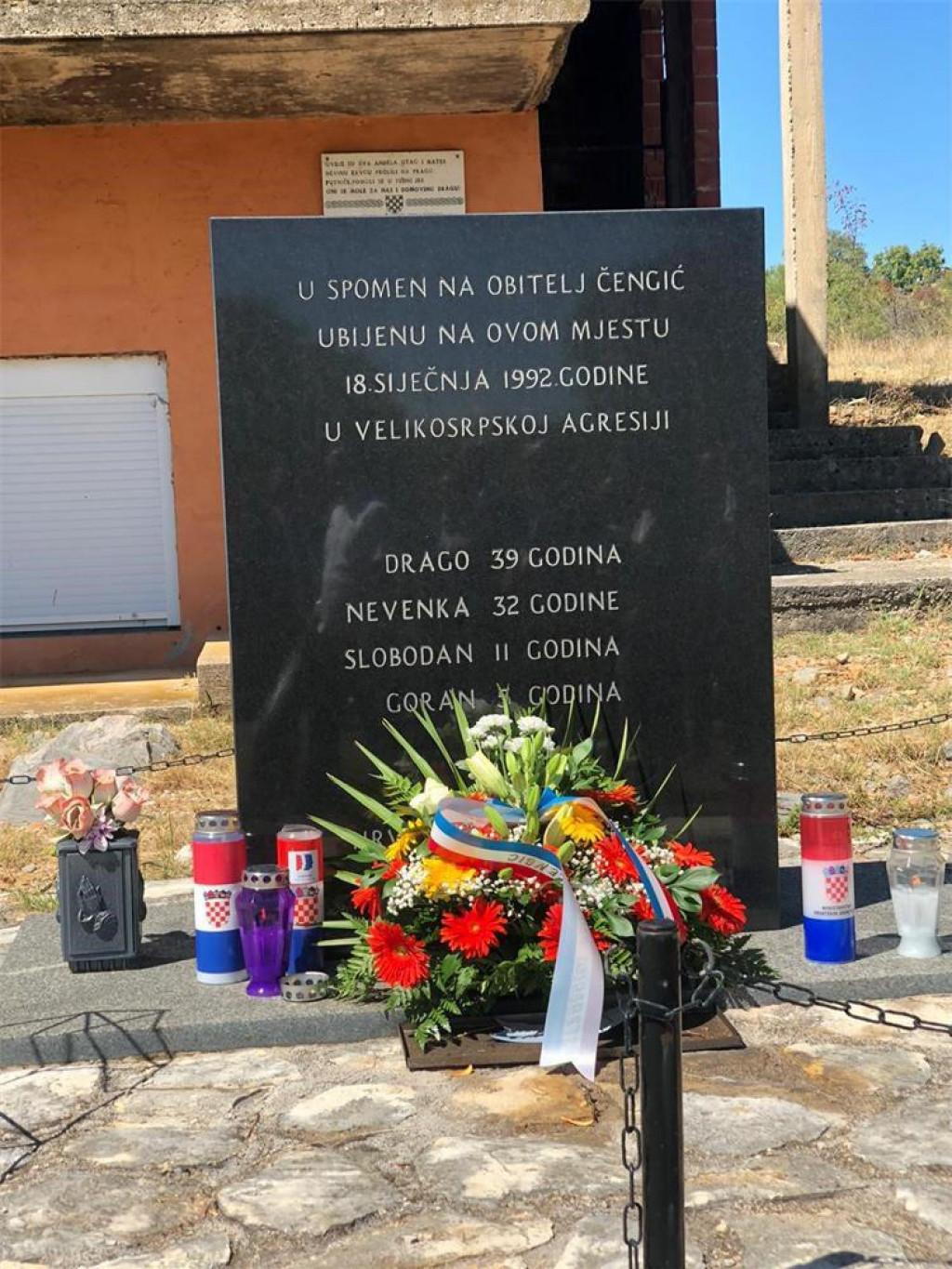 U selu Ervenik kod Knina prije 30 godina ubijena je četveročlana obitelj Čengić