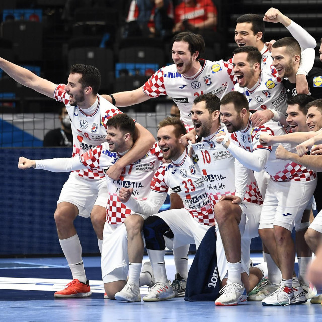 Hrvatska slavi pobjedu protiv Islanda