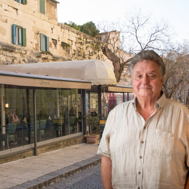 Željan Radman godinama drži kavanu Semafor u centru Splita