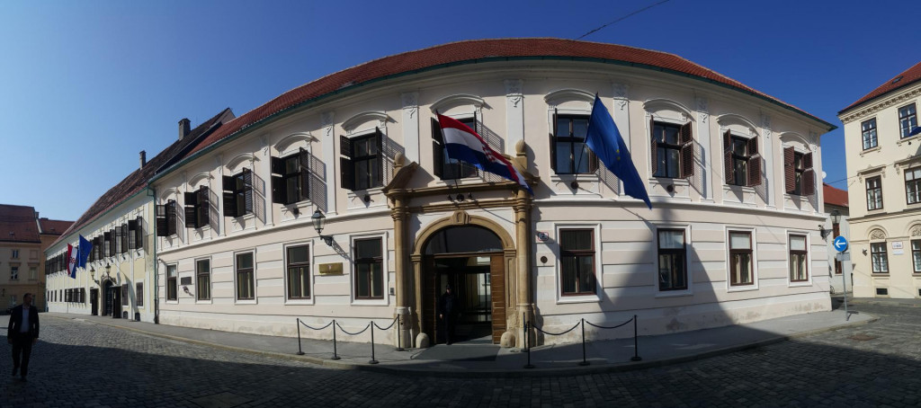 Zgrada hrvatske Vlade - po evidenciji ispada da dužnosnici nisu među velikim dužnicima
