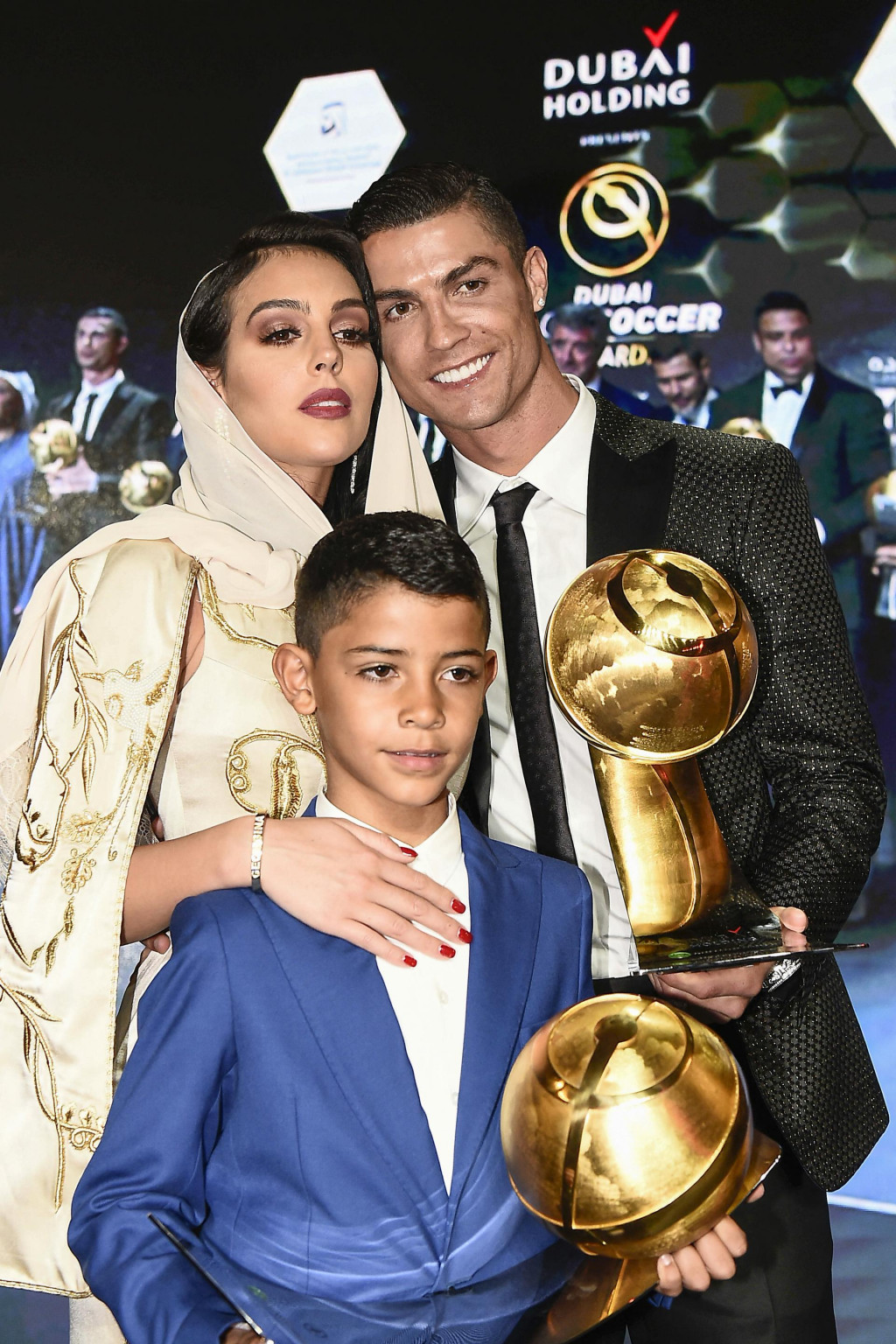 Cristiano i Georgina sa sinom Cristianom Jr.&lt;br /&gt;
&lt;br /&gt;
&lt;br /&gt;
 