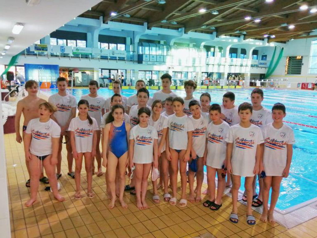 Plivačice i plivači Šibenika nastupili na prvenstvu Dalmacije za kadete i mlađe kadete