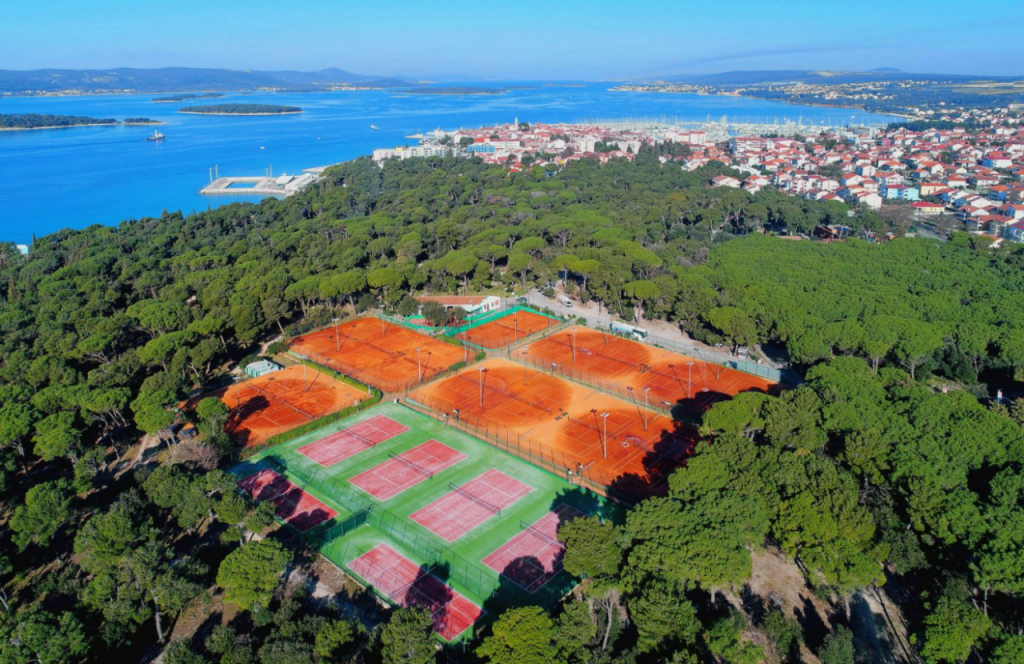 Teniski centar Ilirije na predjelu Soline u Biogradu
