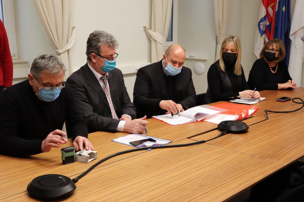 Nova direktorica UTD Ragusa prisustvovala je potpisivanju Ugovora o otkupu dionica TUP-a