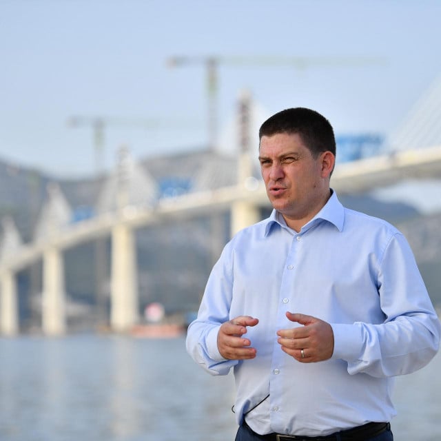 Ministar Oleg Butković