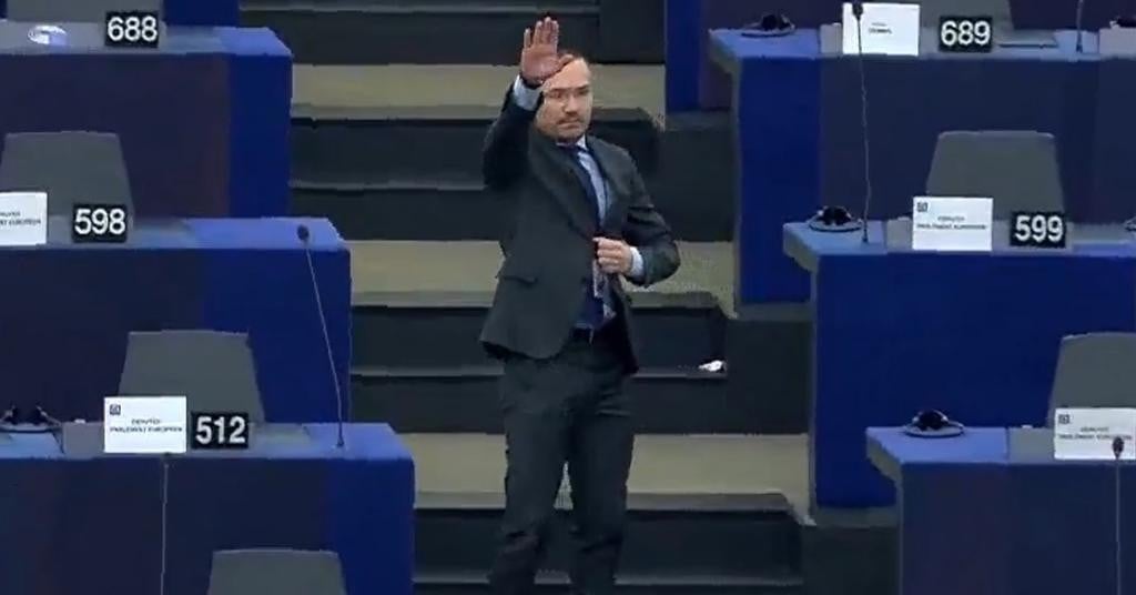Angel Džambazki tijekom rasprave u Europskom parlamentu