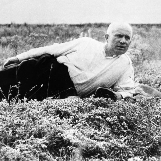 Nikita Hruščov odmara u ukrajinskoj stepi kod Donjecka