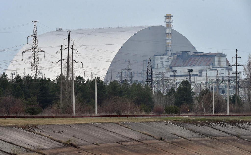Betonska kupola nad reaktorom u Černobilu