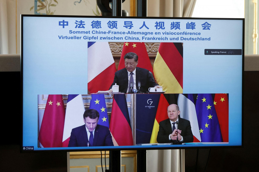 Kineski predsjednik Xi Jinping u video razgovoru s francuskim predsjednikom Emmanuelom Macronom i njemačkim kancelarom Olafom Scholzom
