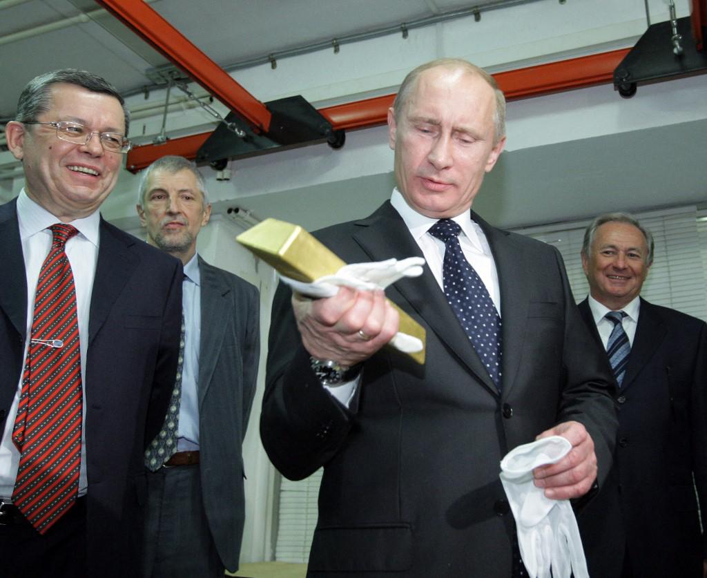 Putin rasprodaje svoje zlatne rezerve 21199448