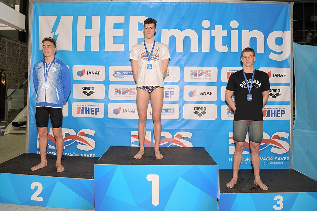 Šibenski plivač Toni Slavica izborio nastup na Europskom juniorskom prvenstvu