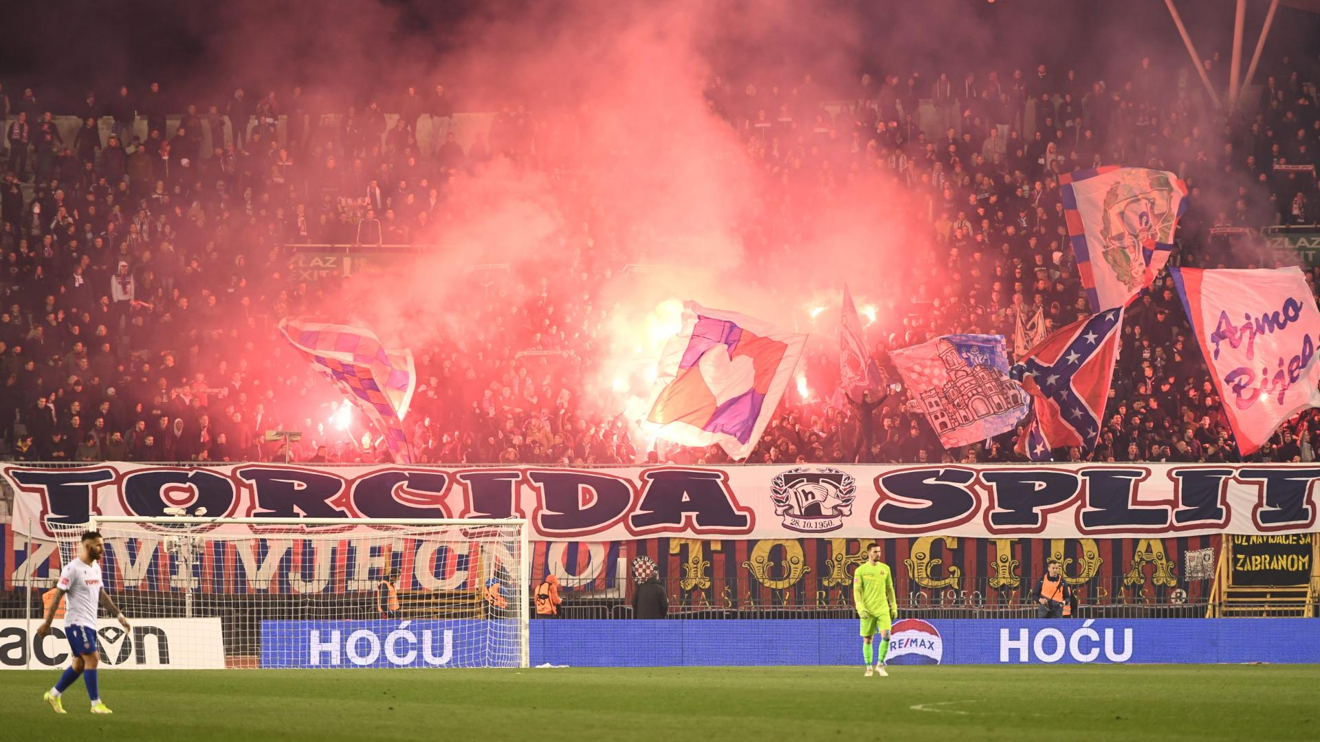 Slobodna Dalmacija Hajduk I Dinamo Saznali Kazne Za Pirotehniku Na