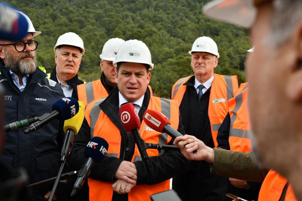 &lt;p&gt;Ministar prometa, pomorstva i infrastruktura Oleg Butković u obilasku gradilišta Mosta Ston&lt;/p&gt;
