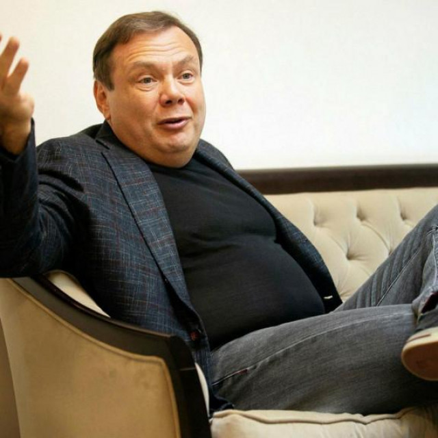 <p>Mikhail Fridman<br />
Twitter</p>
