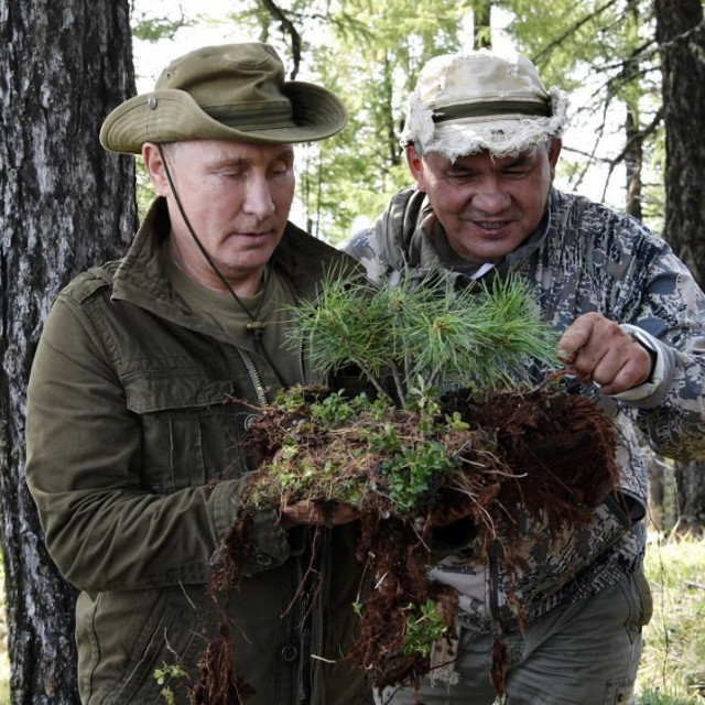 &lt;p&gt;Vladimir Putin i Sergej Šojgu u Sibiru 2018.&lt;br /&gt;
 &lt;/p&gt;