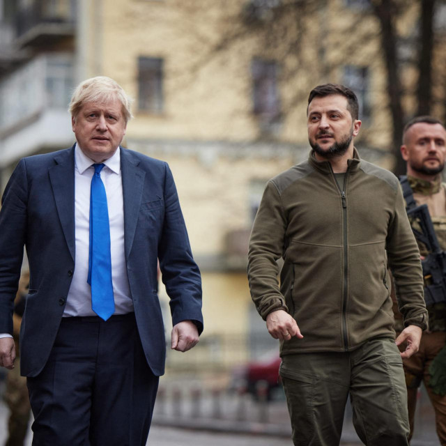 <p>Volodimir Zelenski je u subotu u Kijevu primio britanskog&nbsp;premijera Borisa Johnsona<br />
&nbsp;</p>