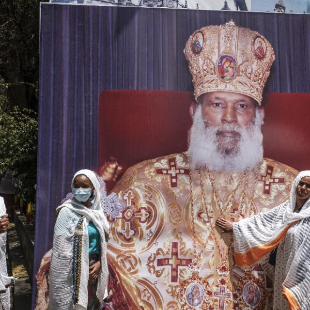 &lt;p&gt;Rusiju s Etiopijom povezuje i pravoslavlje, vjernici ispred slike pokojnog Abunea Merkoriosa, četvrtog patrijarha Etiopske pravoslavne crkve, tijekom njegove pogrebne ceremonije 13. ožujka&lt;/p&gt;