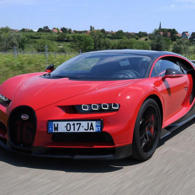 &lt;p&gt;Bugatti Chiron odabranima omogućuje brzinu od 417 na sat (ilustracija)&lt;/p&gt;