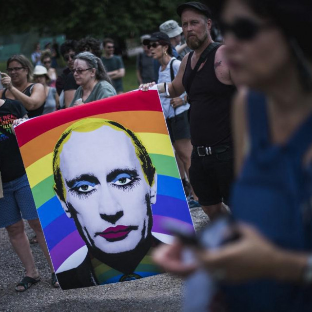 &lt;p&gt;LGBT Putin 2018., ali ne u Moskvi nego u Helsinkiju&lt;/p&gt;