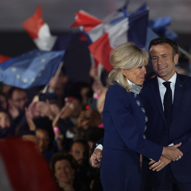 &lt;p&gt;Emmanuel i Brigitte Macron uz krv, znoj i suze ponudili su ljubav&lt;/p&gt;