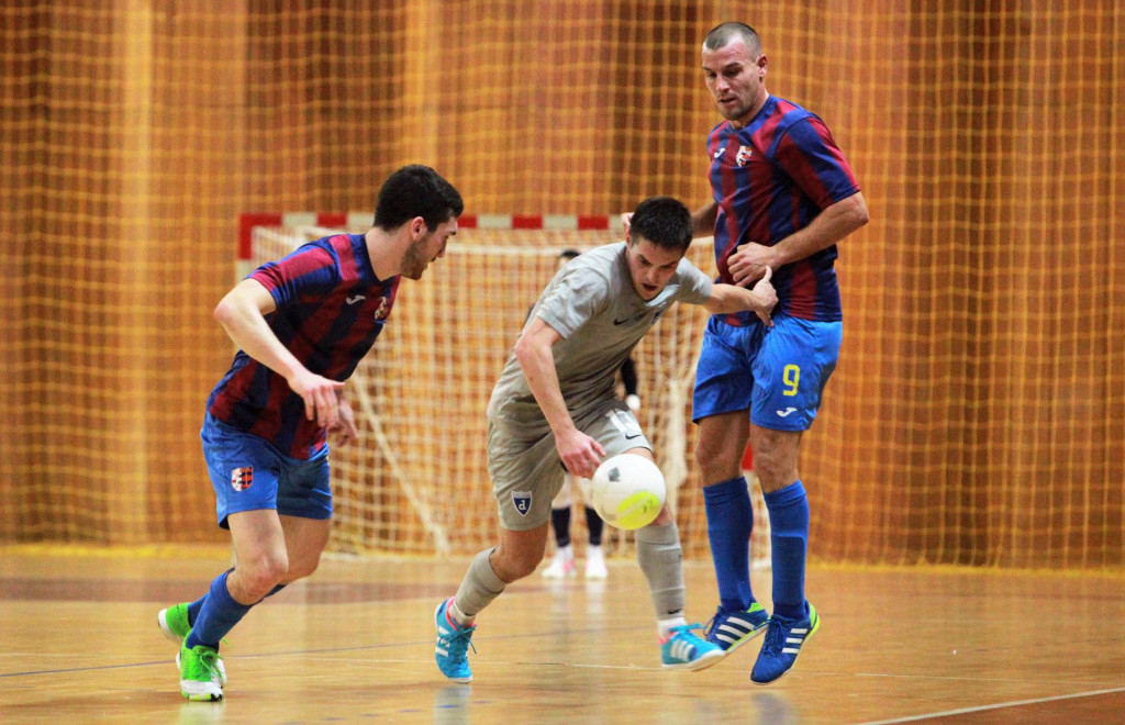 &lt;p&gt;Square - Futsal Dinamo&lt;/p&gt;