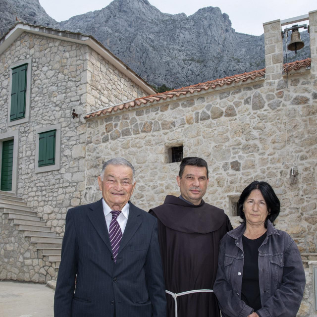 &lt;p&gt;Ivan Topić, fra Filip Budić i Ivana Jurišić&lt;/p&gt;