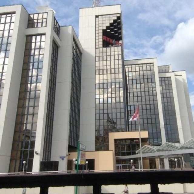 <p>sjedi&scaron;te Lukoila</p>