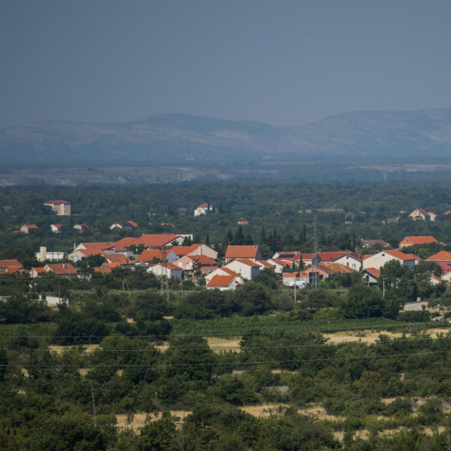 <p>Panorama općine Promina<br />
Nikolina Vuković Stipaničev/Hanza Media</p>