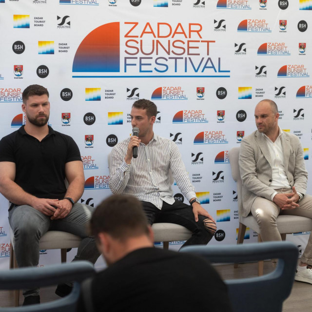 &lt;p&gt;Zadar, 120522.&lt;br /&gt;
Grad Zadar ovog je ljeta ponovo domacin glazbenog dogadjaja Zadar Sunset Festival, a program festivala je predstavljen na konferenciji za novinare.&lt;br /&gt;
Na fotografiji: konferencija za novinare.&lt;br /&gt;