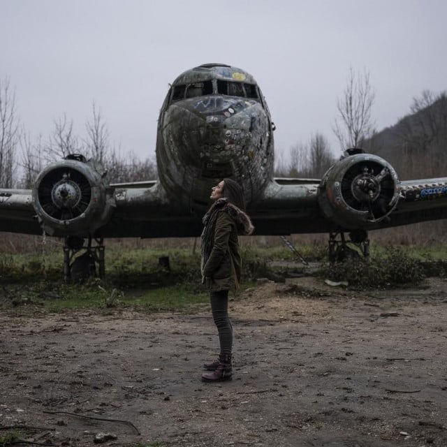 &lt;p&gt;Sanja Vrančić snimila spot na napuštenom vojnom aerodromu&lt;/p&gt;