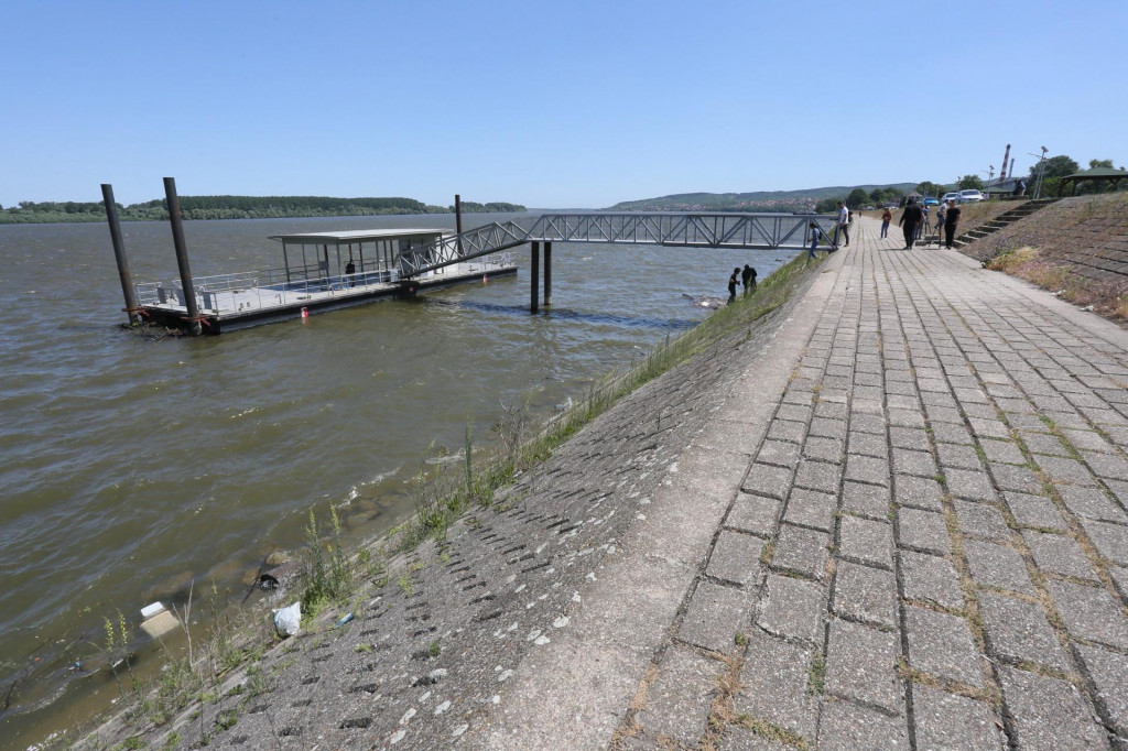 &lt;p&gt;Mjesto na Dunavu kod Ade Huje, gdje je jutros oko 9.30 sati pronađeno beživotno tijelo mlađeg muškarca&lt;/p&gt;