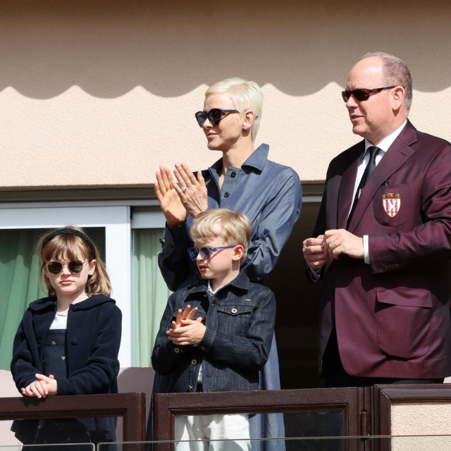&lt;p&gt;Princ Albert II od Monaka i njegova supruga princeza Charlene, princ Jacques i njegova sestra princeza Gabriella&lt;/p&gt;