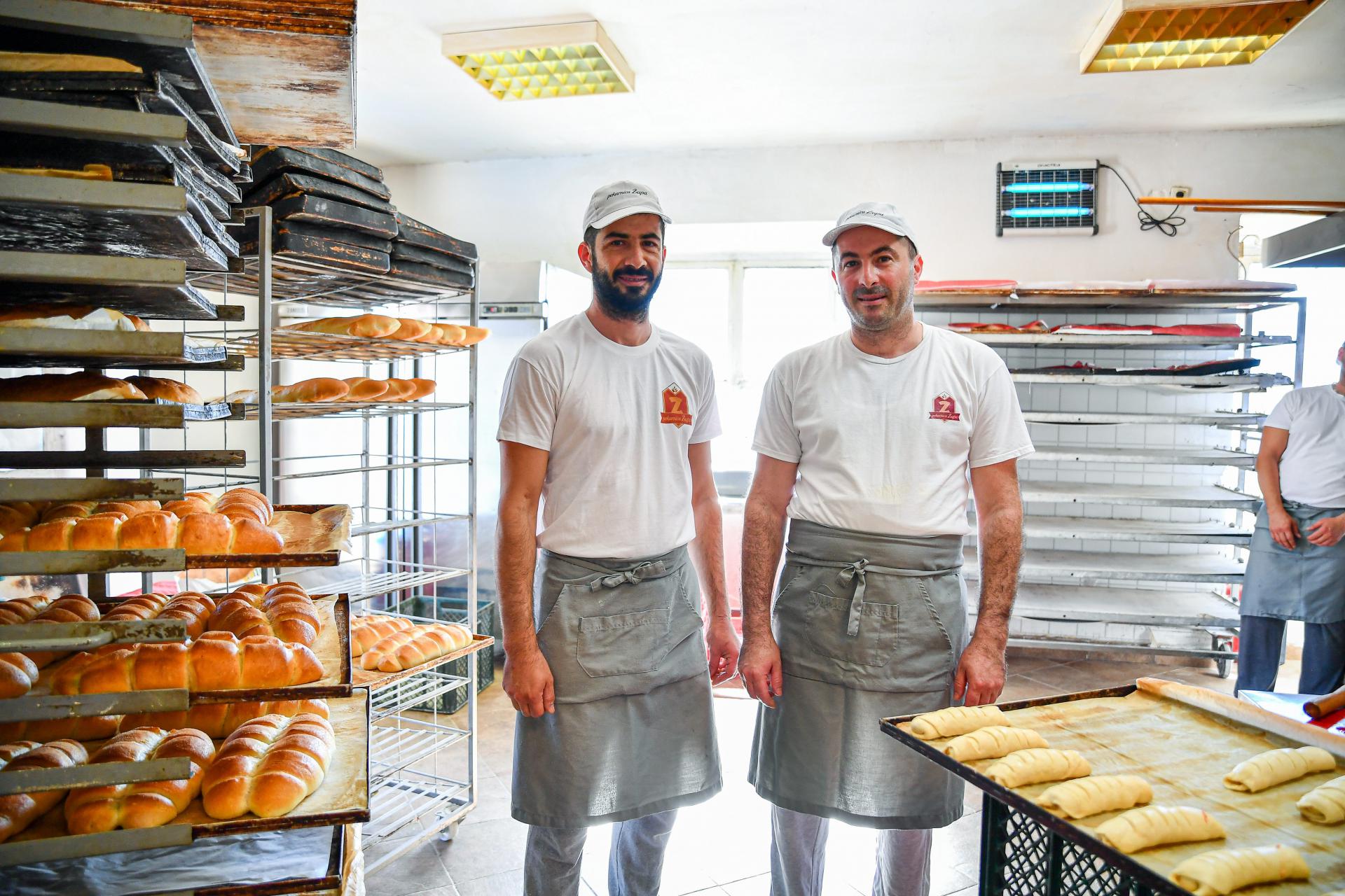 Obitelj Pecolaj od 1970-ih bavi se pekarstvom na krajnjem jugu: Hrvati najviše jedu ‘francuze‘, obožavaju naš domaći kruh, a pitali su nas možemo li napraviti kruh sa 16 kantuna