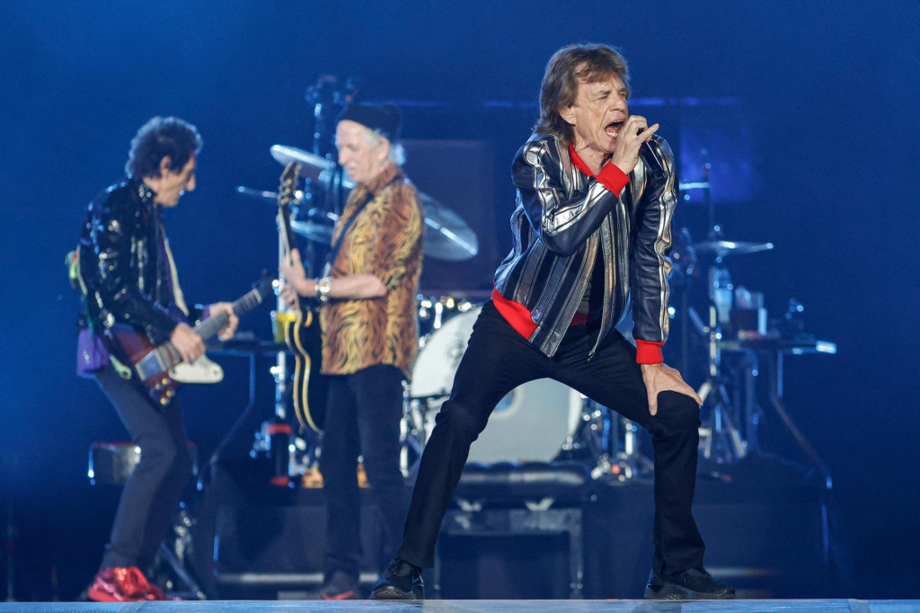 &lt;p&gt;Mick Jagger, Steve Jordan, Keith Richards i Ronnie Wood&lt;/p&gt;