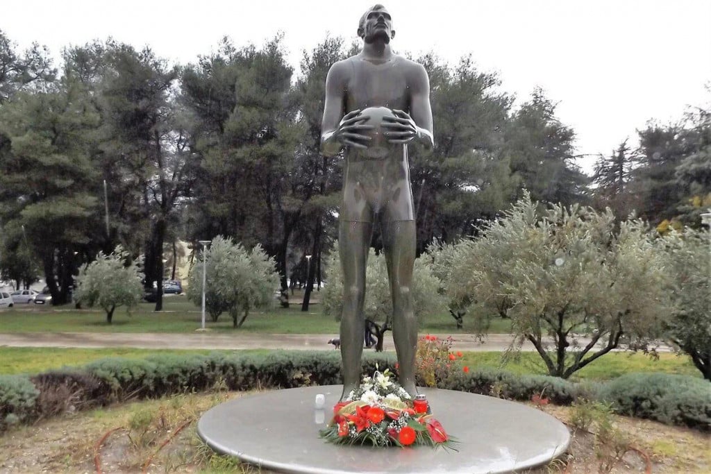 &lt;p&gt;Kip Krešimira Ćosića u Zadru&lt;/p&gt;