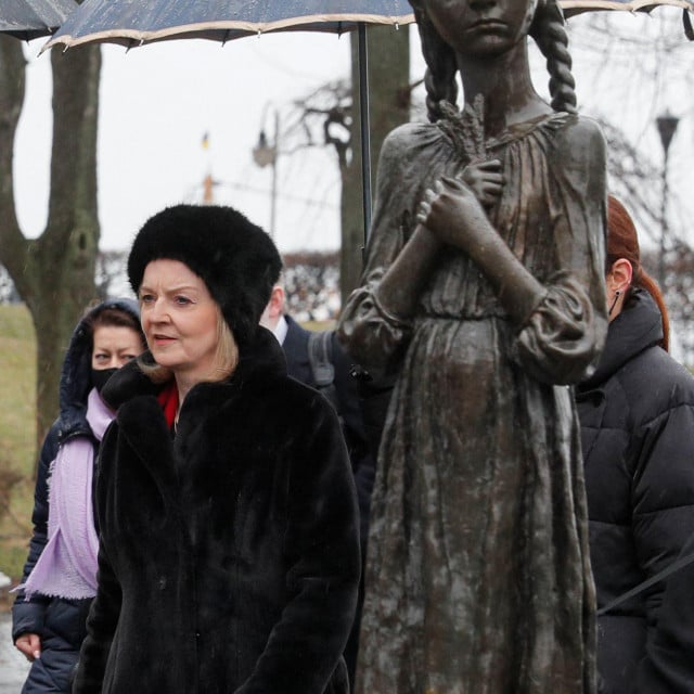 &lt;p&gt;Izgladnjela djevojčica predstavlja spomenik svim Ukrajincima umrlim u Staljinovu gladomoru. Spomenik se nalazi pred Muzejom genocida u Kijevu&lt;/p&gt;