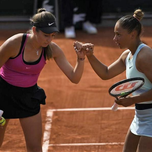 &lt;p&gt;Lucija Ćirić Bagarić i Sofia Costoulas na Roland Garrosu&lt;/p&gt;