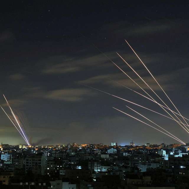&lt;p&gt;Iron Dome presreće rakete ispaljene iz pojasa Gaze&lt;/p&gt;
