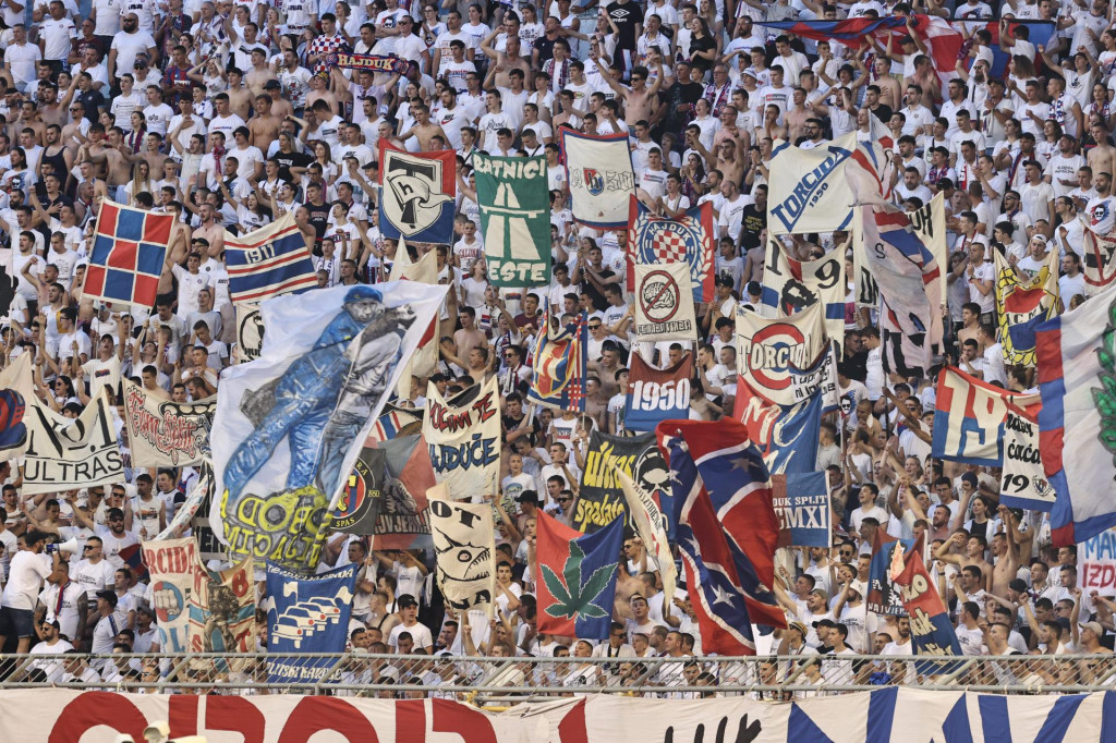 Slobodna Dalmacija - Pitali smo dvojicu navijača Hajduka što misle o porazu  od Rijeke: 'Pobijedili smo sami sebe, ali idemo dalje, ne odričemo se  titule