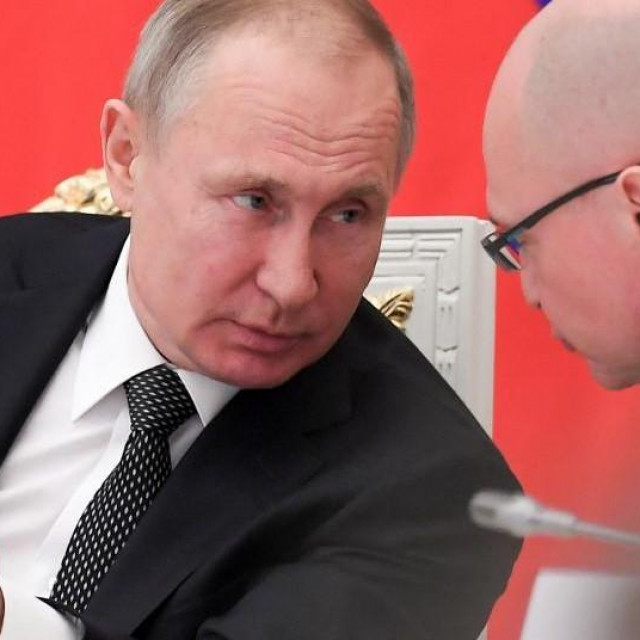 &lt;p&gt;Na fotografiji: Vladimir Putin i Sergej Kirijenko&lt;/p&gt;