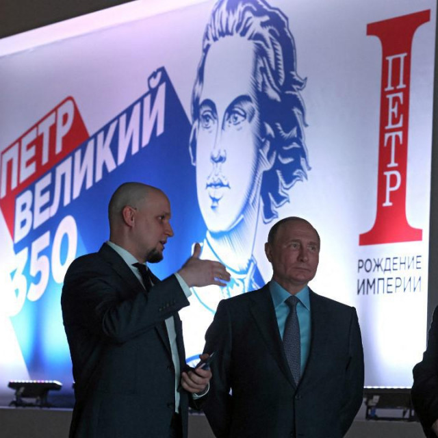 &lt;p&gt;Vladimir Mali i Petar Veliki&lt;/p&gt;